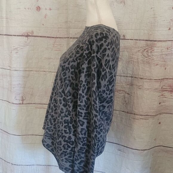 Generation Love Leopard Print Cashmere Sweater Size Medium - Picture 3 of 6